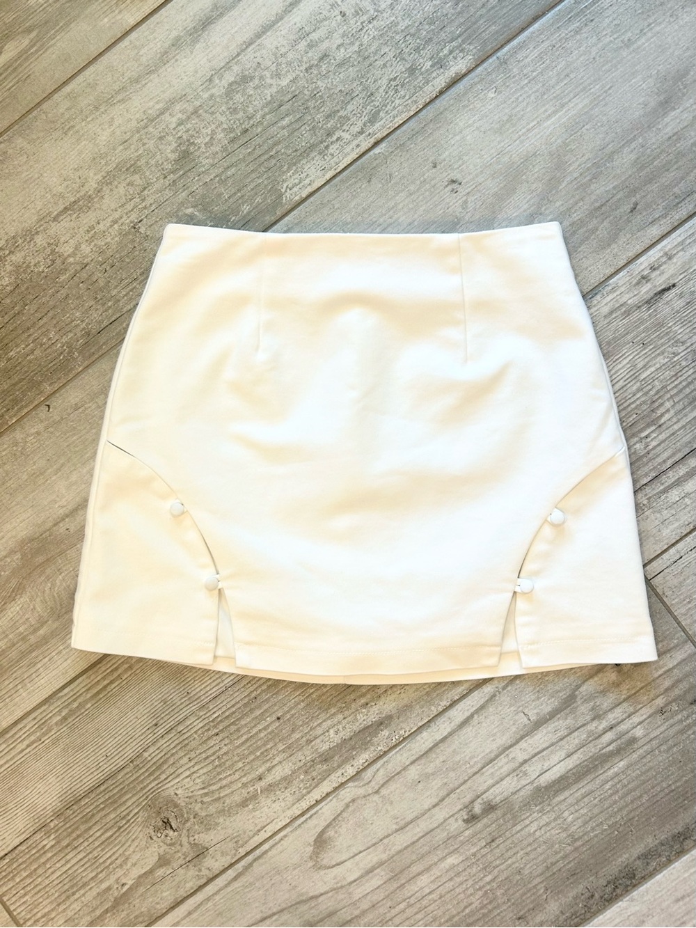 Princess Polly NWOT White Mini Skirt with Button Detail and Built In Shorts 4
